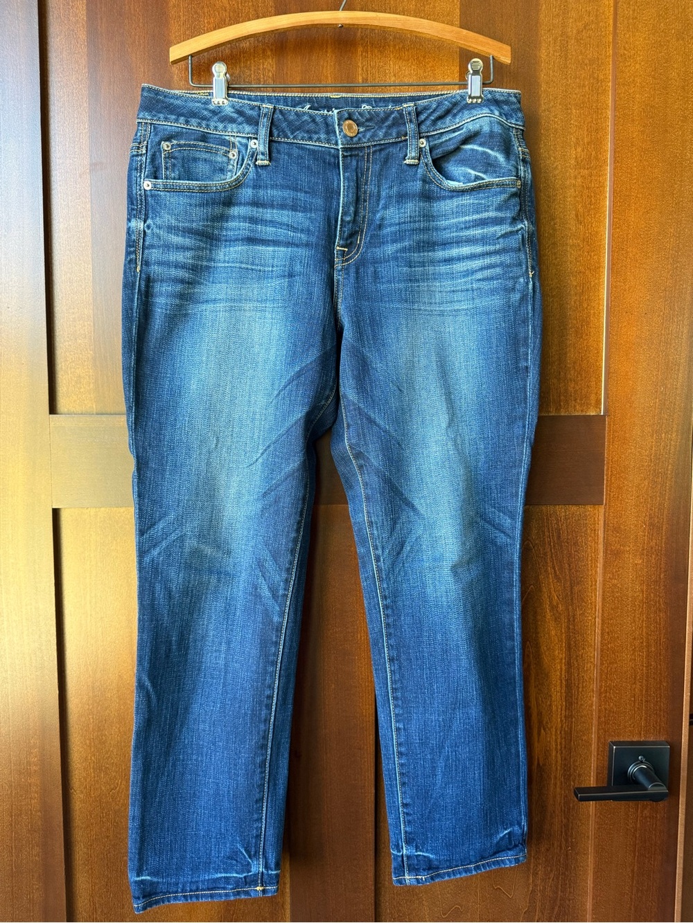 Women’s American Eagle Slouchy Jeans Size 10